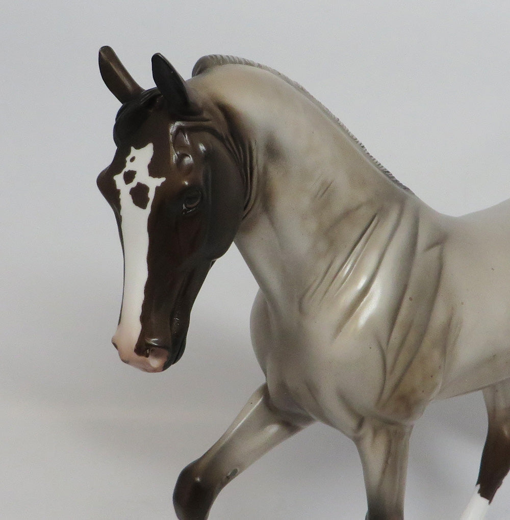 KALEO - LE CHOCOLATE ROAN TENNESSEE WALKING MODEL HORSE SHCF2018