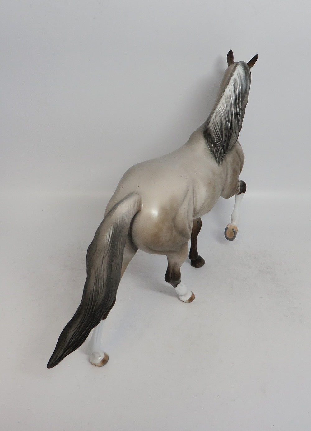 KALEO - LE CHOCOLATE ROAN TENNESSEE WALKING MODEL HORSE SHCF2018