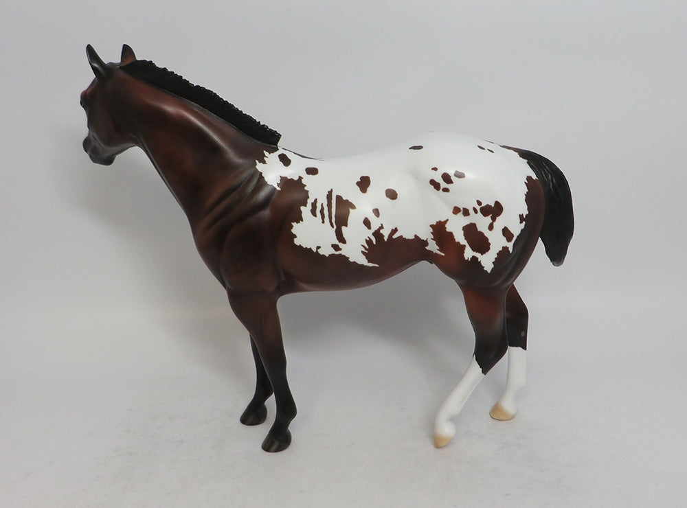 BEXLEY  - LE7 BAY APPALOOSA ISH MODEL HORSE EA2018