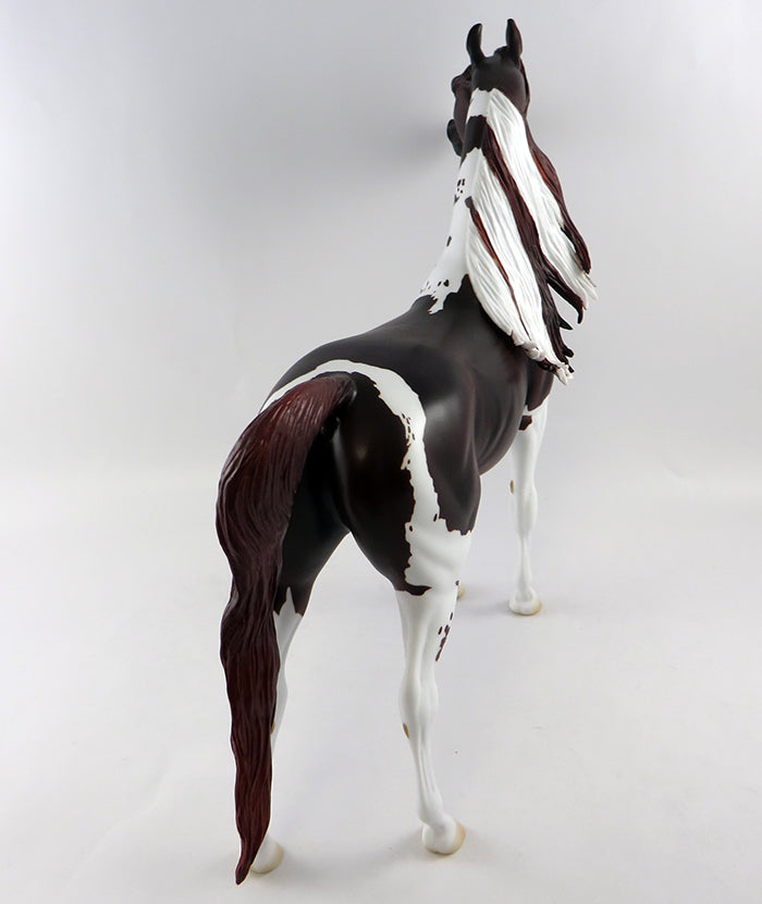 one of a kind arabian model horse
