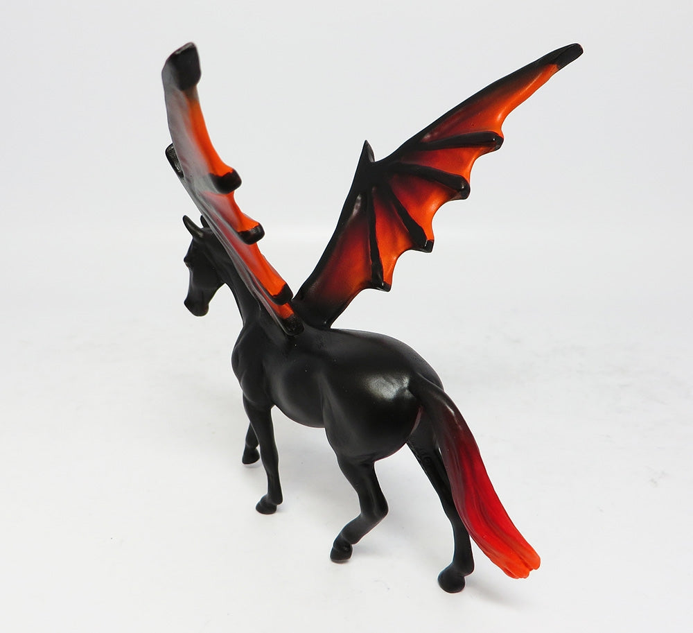 CATALAN-OOAK WARMBLOOD CHIP BAT WING DECORATOR MM 2017