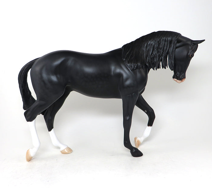 model horse spade