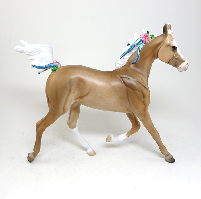 dappled palomino yearling arabian model horse