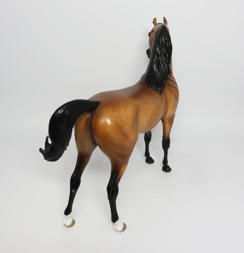 WOODRUFF GOLDEN BAY ARABIAN MODEL HORSE BY SHERYL LEISURE 9/15/17