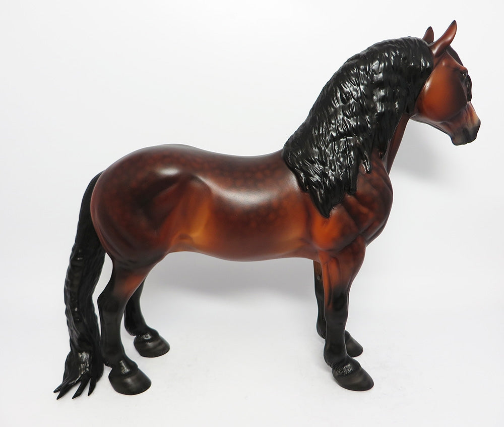 HORSERADISH~OOAK STAR DAPPLE BAY PUDDLE TAIL STANDING DRAFT MODEL HORSE BY SHERYL LEISURE 9/15/17