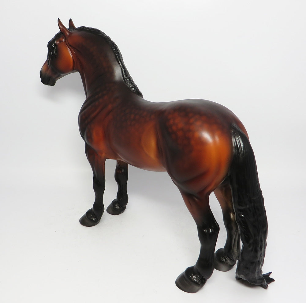 HORSERADISH~OOAK STAR DAPPLE BAY PUDDLE TAIL STANDING DRAFT MODEL HORSE BY SHERYL LEISURE 9/15/17