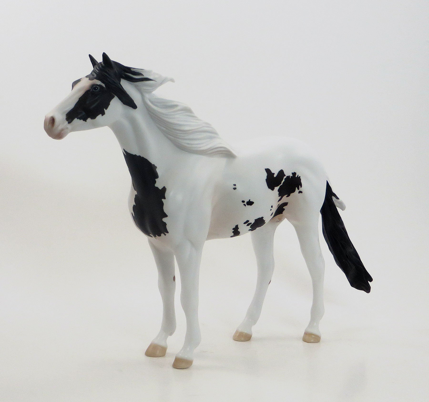 MAY SHE NEVER WAVE GOODBYE - Black Medicine Hat  Mustang Mare Model Horse - LE15 - 7/23