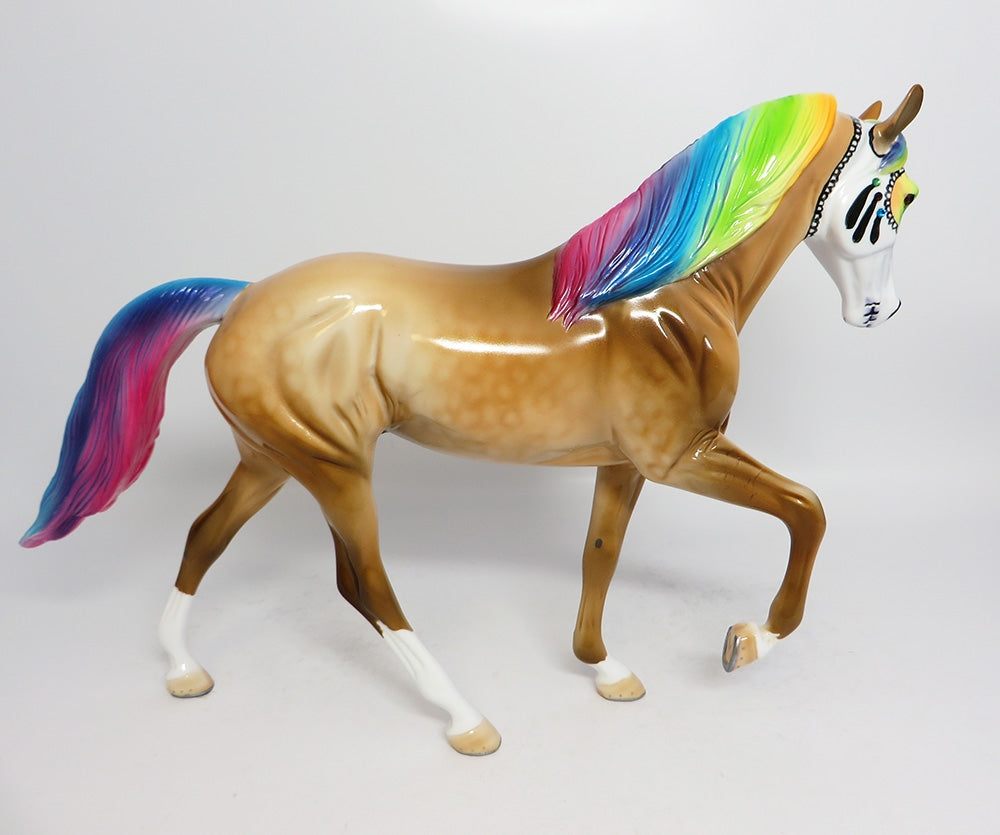 TWINKLE-OOAK SUGAR SKULL TENNESSEE WALKER PALOMINO BY DAWN QUICK 9/19/17