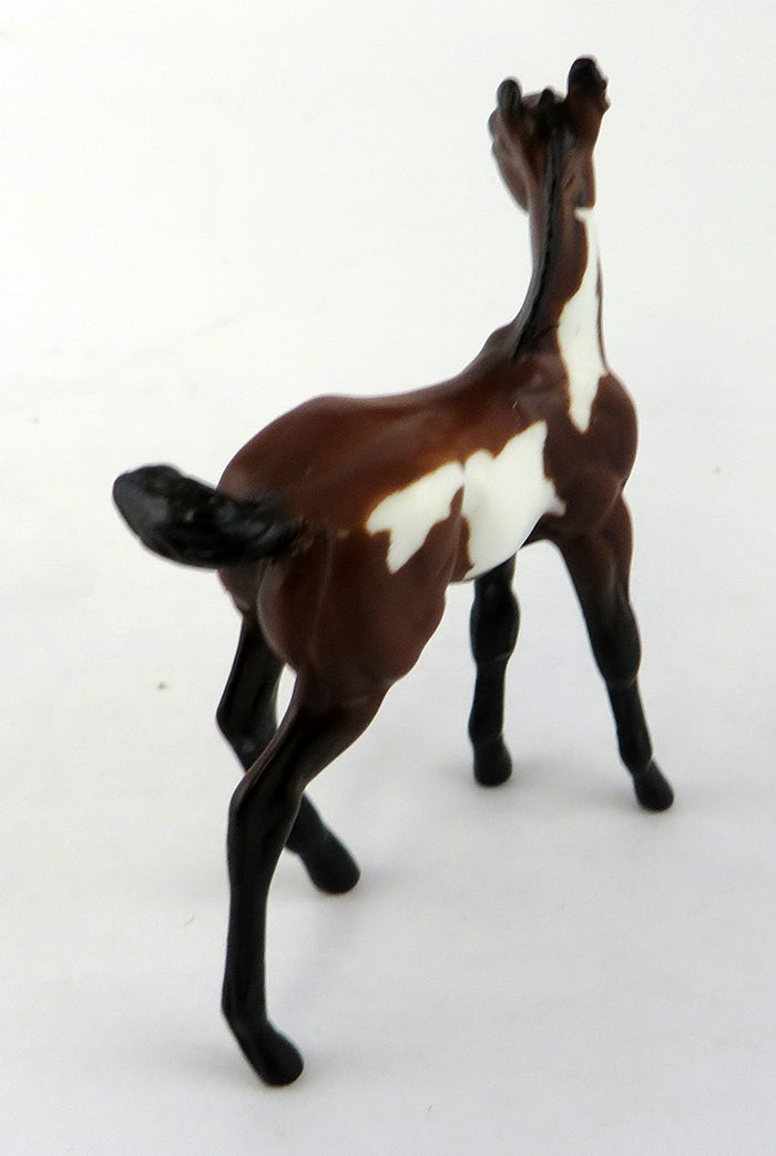 RUMERZ HAS IT-RUMMEY BAY PAINT FOAL CHIP MODEL HORSE QH CONGRESS
