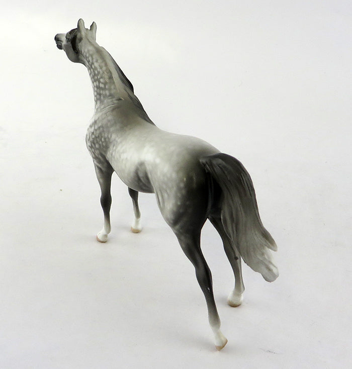 SILVER MOONLIGHT-DAPPLE ARABIAN CHIP MODEL HORSE 10/12/16