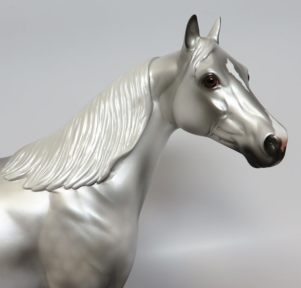 WHITE LUNA~LE-7 LIGHT DAPPLE GREY ISH MODEL HORSE 9/20/17