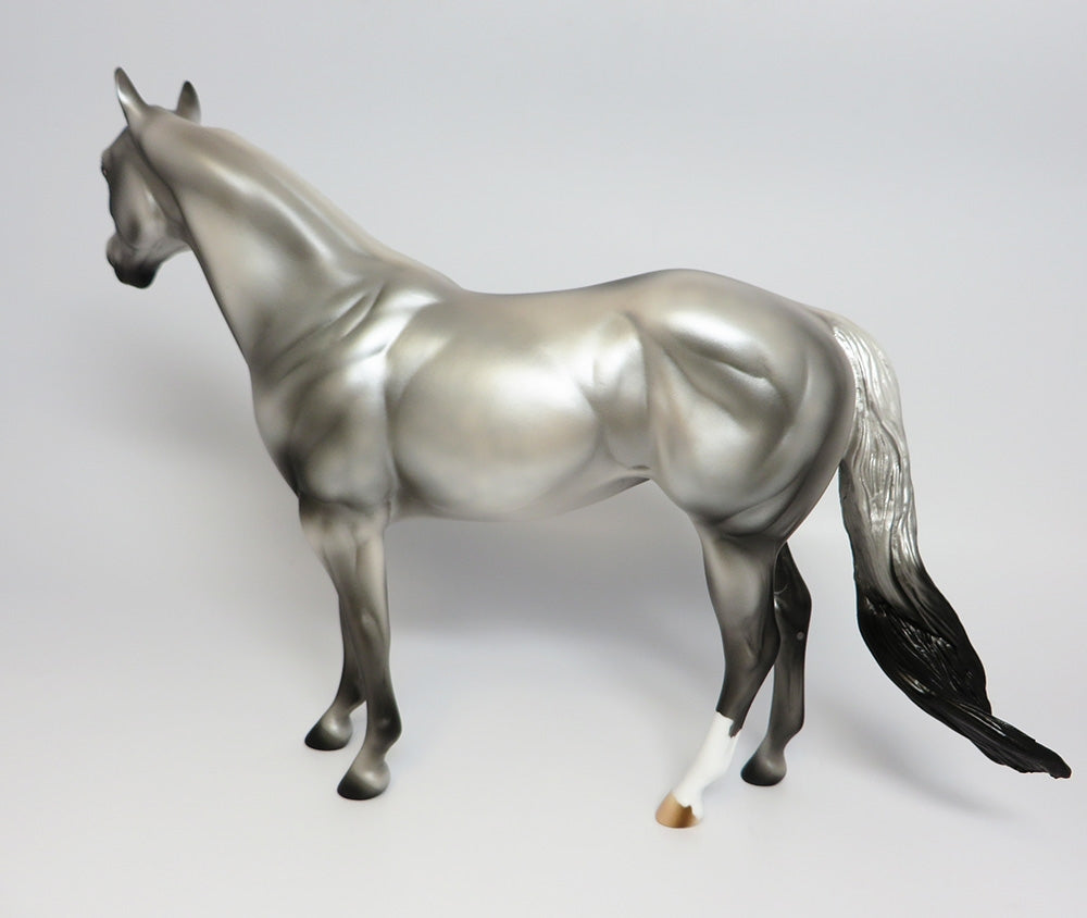 BLACK LUNA~LE-8 DAPPLE GREY ISH MODEL HORSE 9/20/17