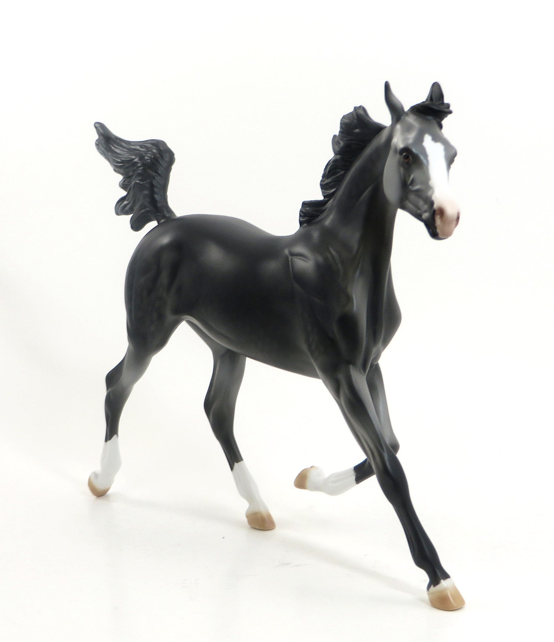 MATERIAL GOODS - Dapple Black Yearling Model Horese - EQ 2015 - LE15 - 7/21