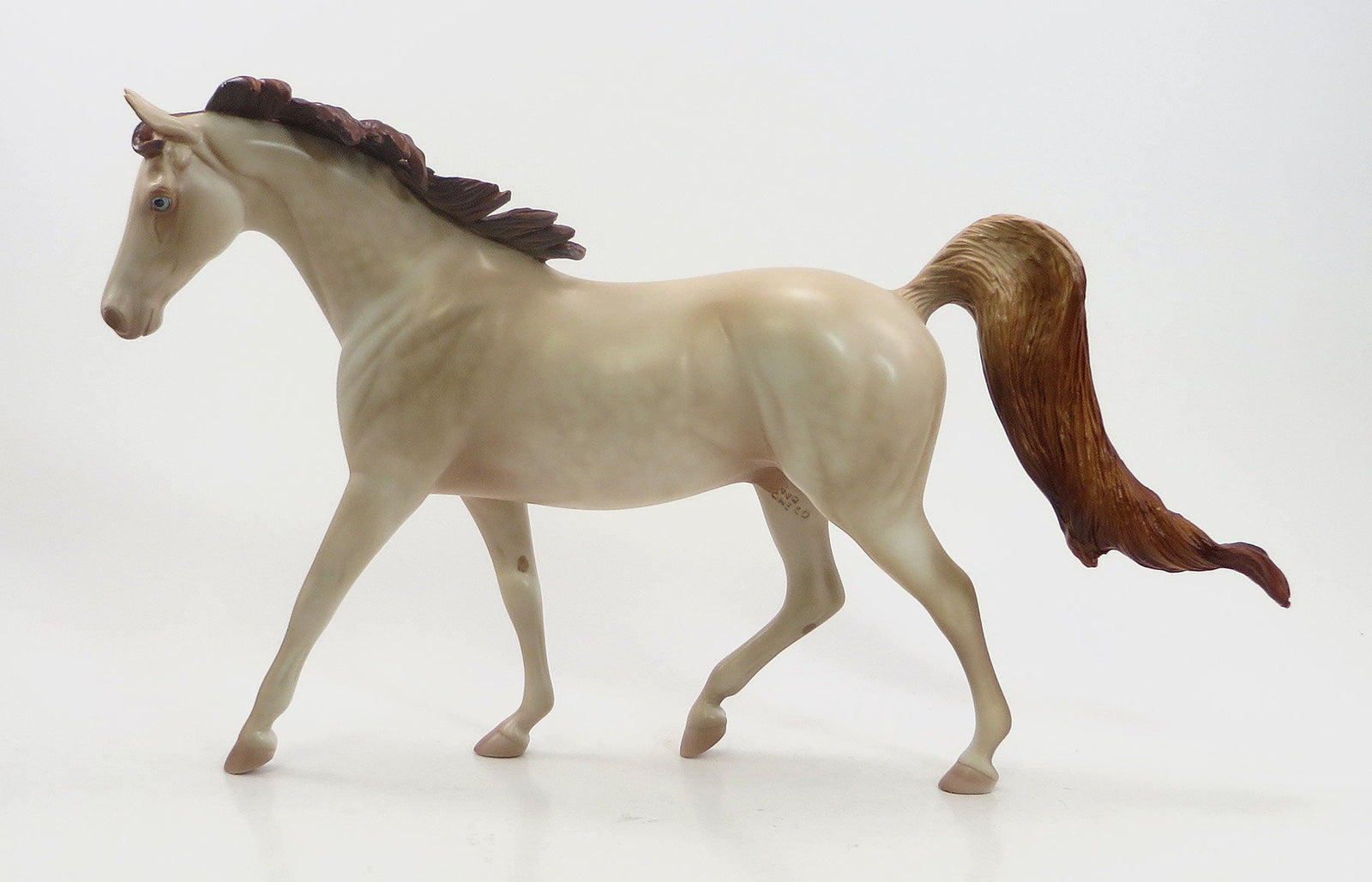 FLY N'  DAKOTA KID - LE 7 Cremello Pony W/ Dapples