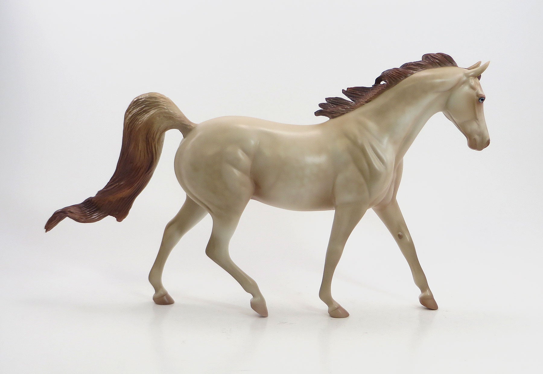 FLY N&#39;  DAKOTA KID - LE 7 Cremello Pony W/ Dapples