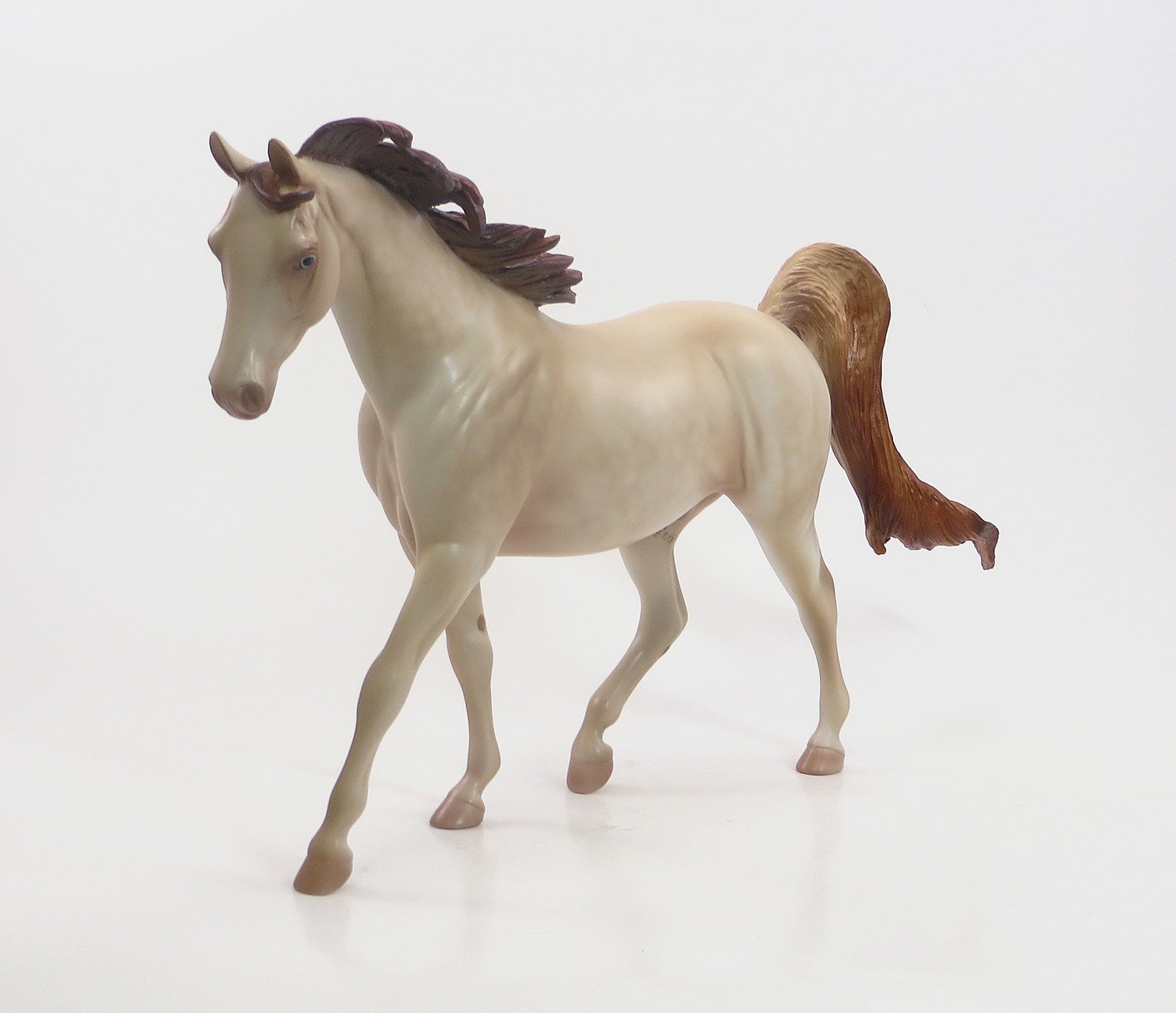 FLY N&#39;  DAKOTA KID - LE 7 Cremello Pony W/ Dapples