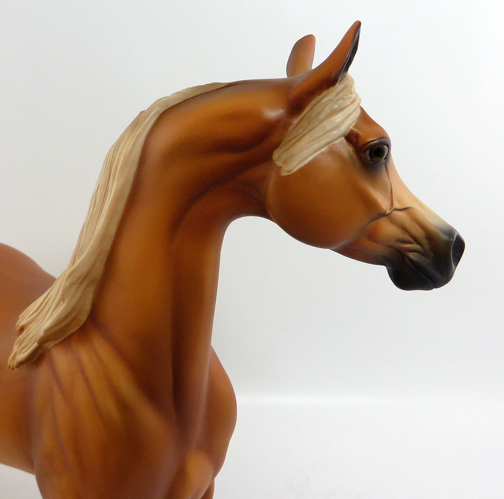 CHEVAL-LE-3 DAPPLE CHESTNUT ARABIAN MODEL HORSE 3/24