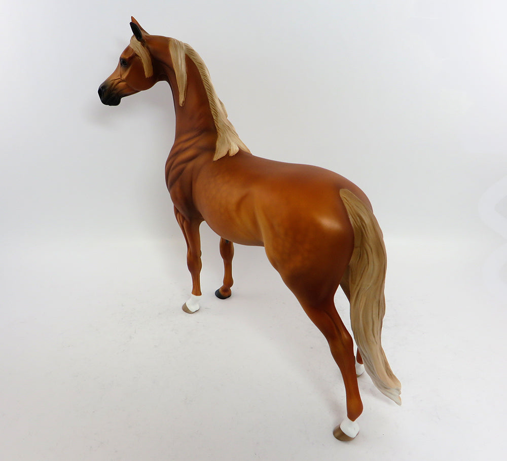 CHEVAL-LE-3 DAPPLE CHESTNUT ARABIAN MODEL HORSE 3/24