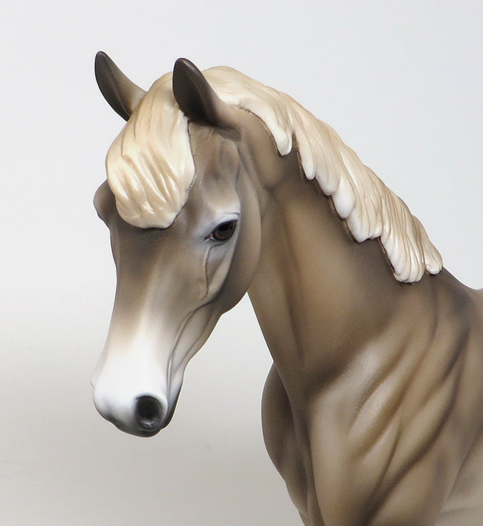 TRICKY NICKIE-LE-5 SILVER DUN PONY MODEL HORSE 4/29