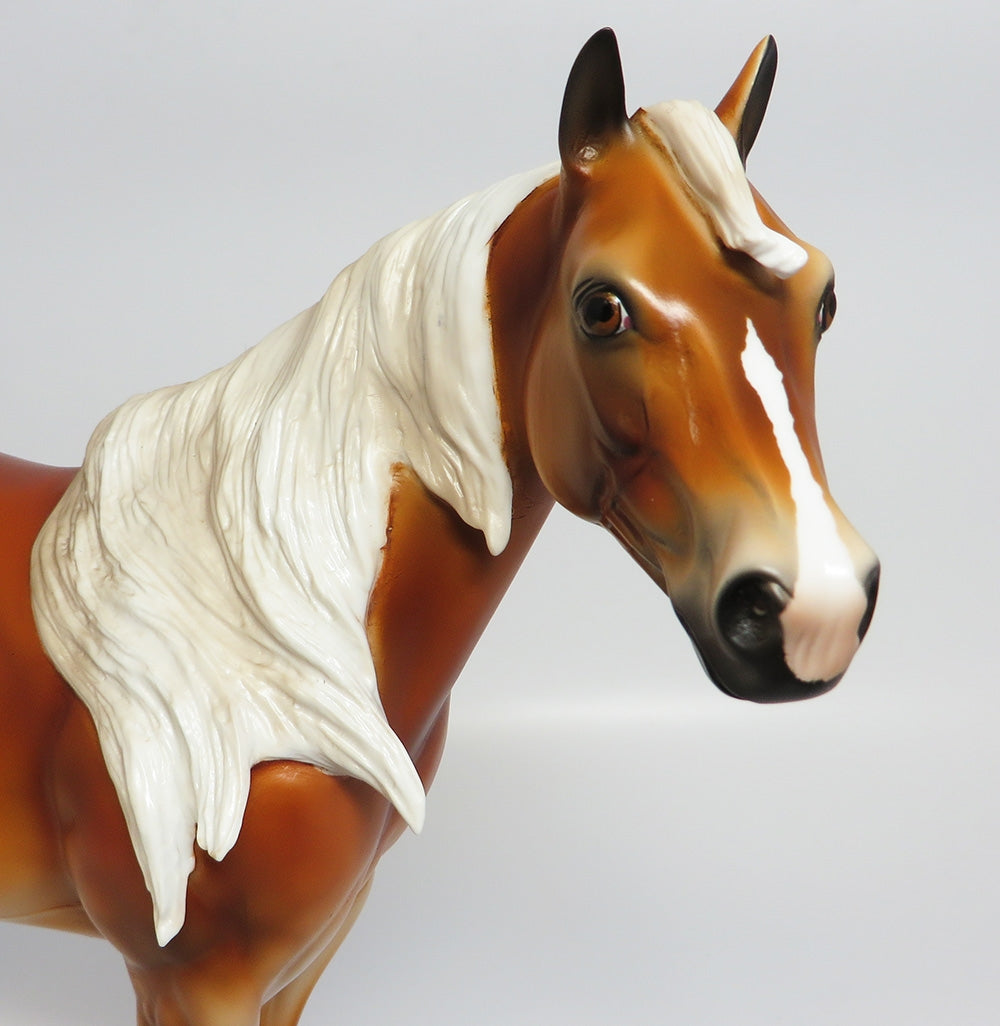 Flaxen Mane &amp; Forelock