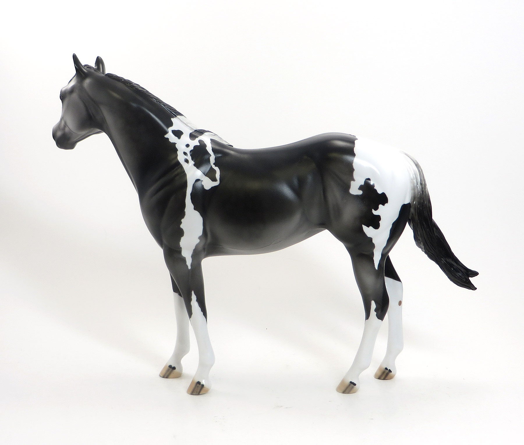 SMOKIN&#39; GUNZ - OOAK Dappled Black Tobiano  Stock Horse Mare 7/31