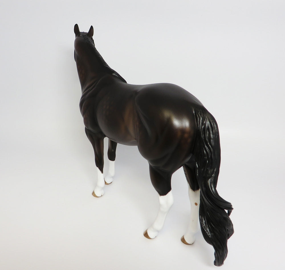 ZIP IT UP-OOAK DAPPLE  BROWN BAY USH MODEL HORSE BY SHERYL LEISURE 9/26/17