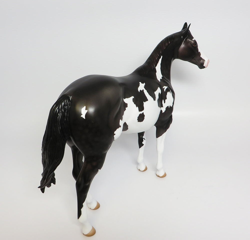 MCBEAL~OOAK DAPPLE BLACK PINTO ISH MODEL HORSE 9/26/17