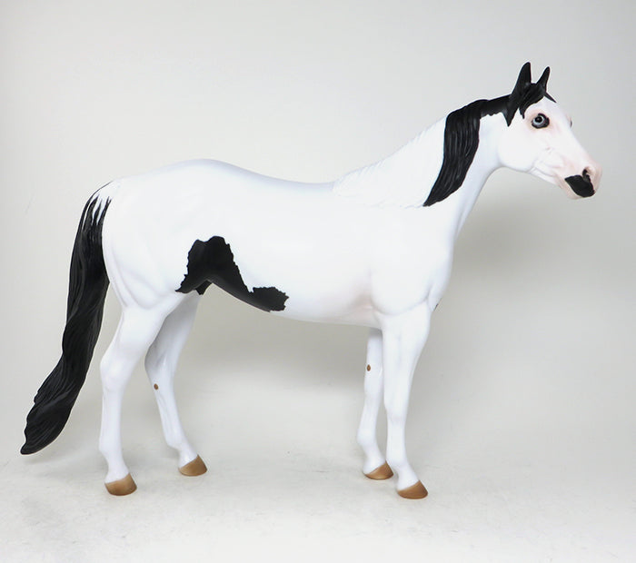 spook model horse 