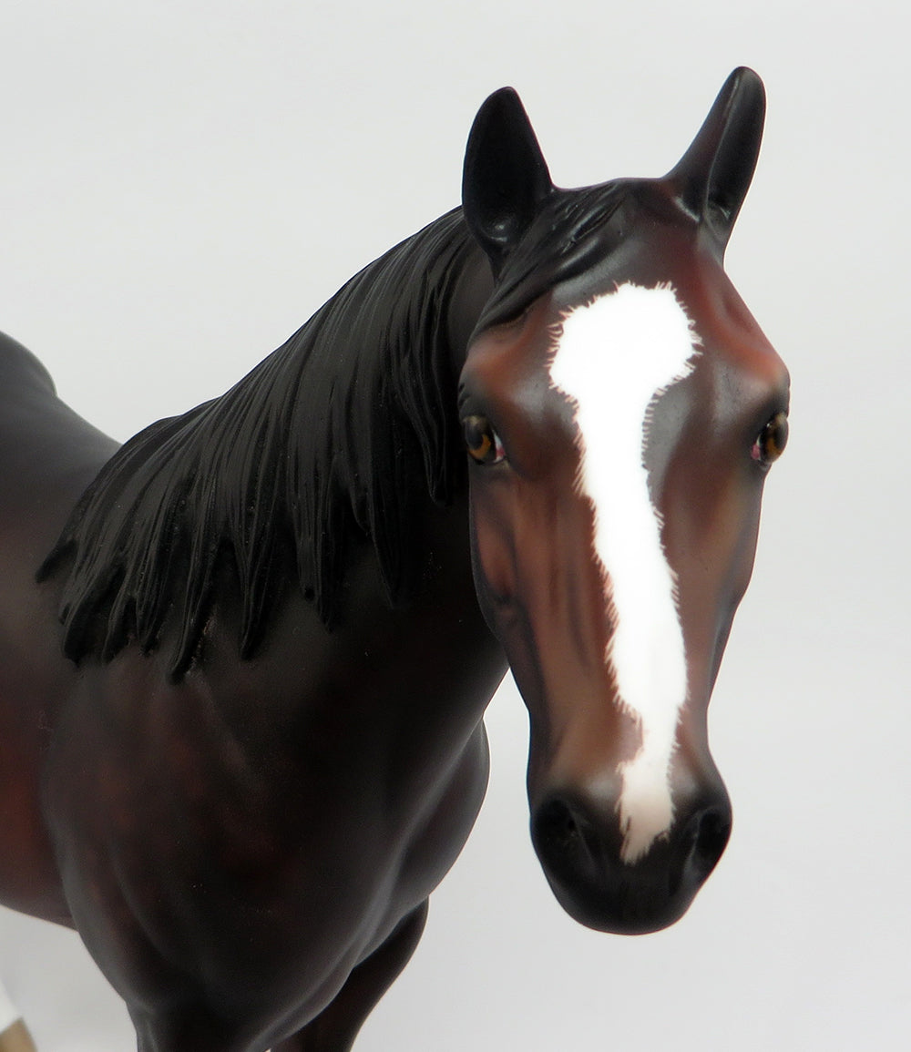 PORTHOS~OOAK STAR DAPPLE BAY ISH MODEL HORSE BY SHERYL LEISURE 3/31