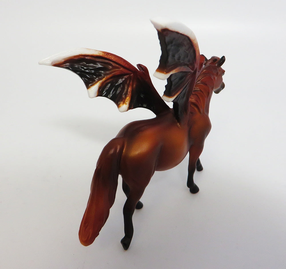 SPICE~OOAK CHESTNUT BAT CHIP PONY MODEL HORSE 10/2/17