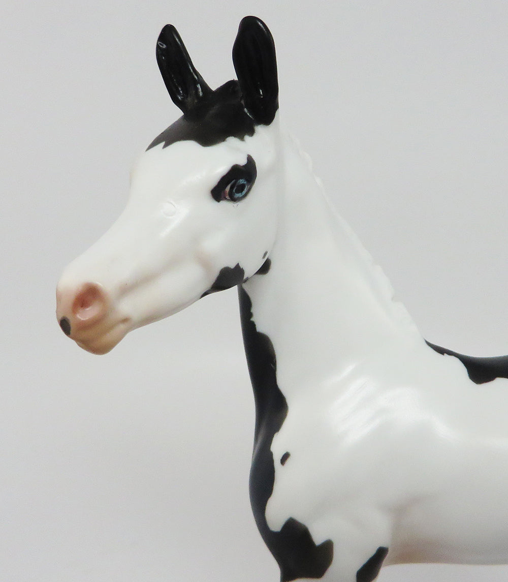 ARROW~LE-5 BLACK PAINT FOAL MODEL HORSE 4/4