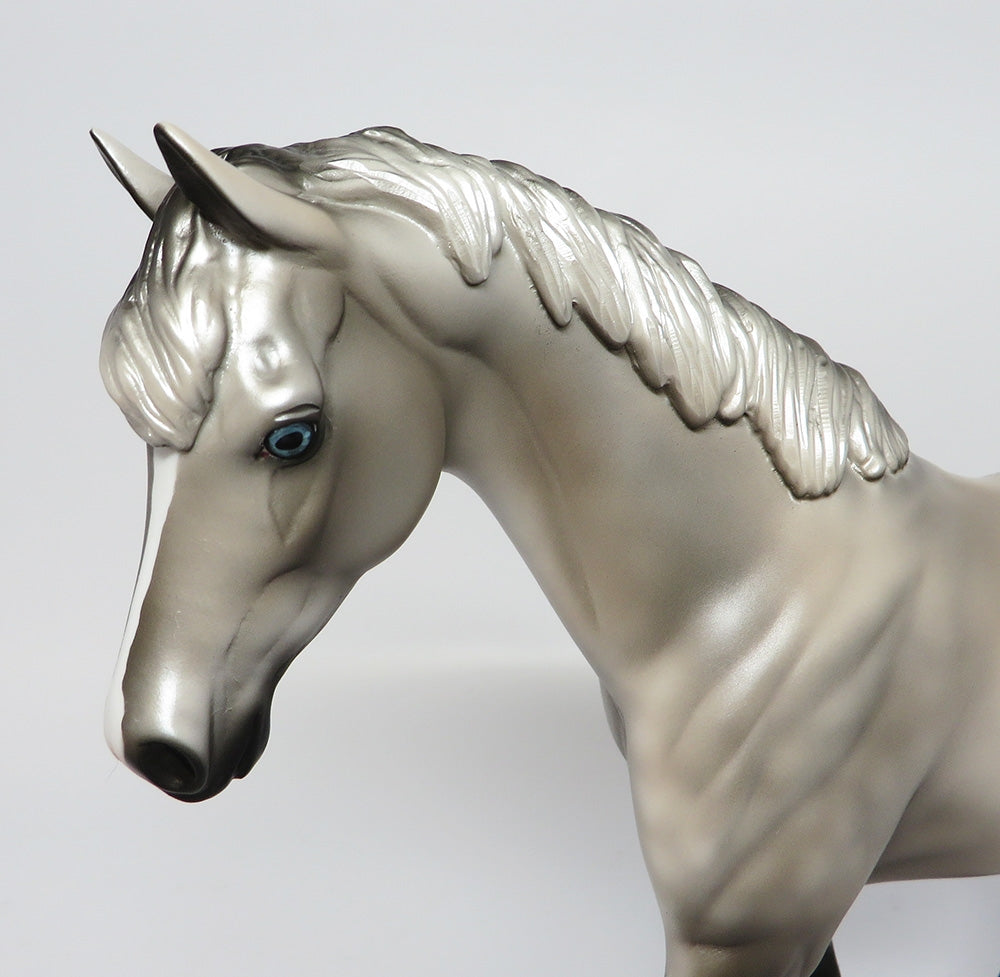 ASH-LE-3 GREY PONY MODEL HORSE 10/4/17