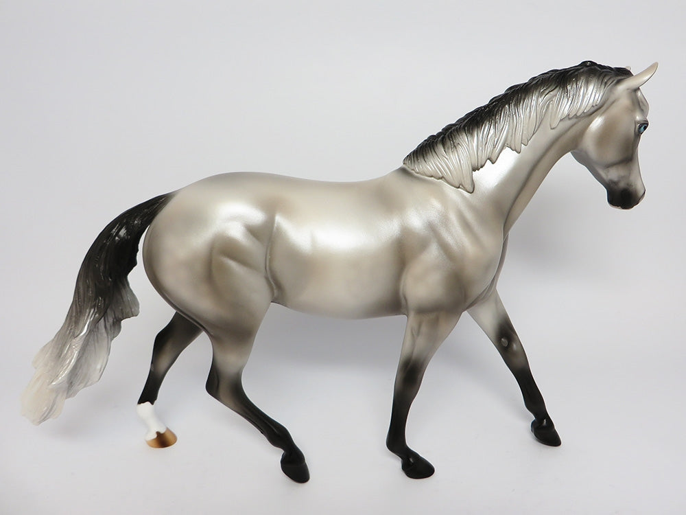 ASH-LE-3 GREY PONY MODEL HORSE 10/4/17