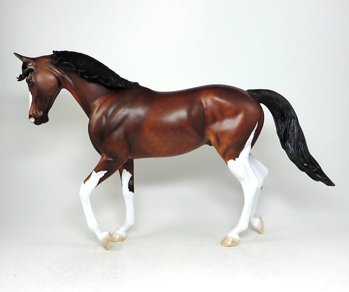 bay paint thoroughbred model horse 