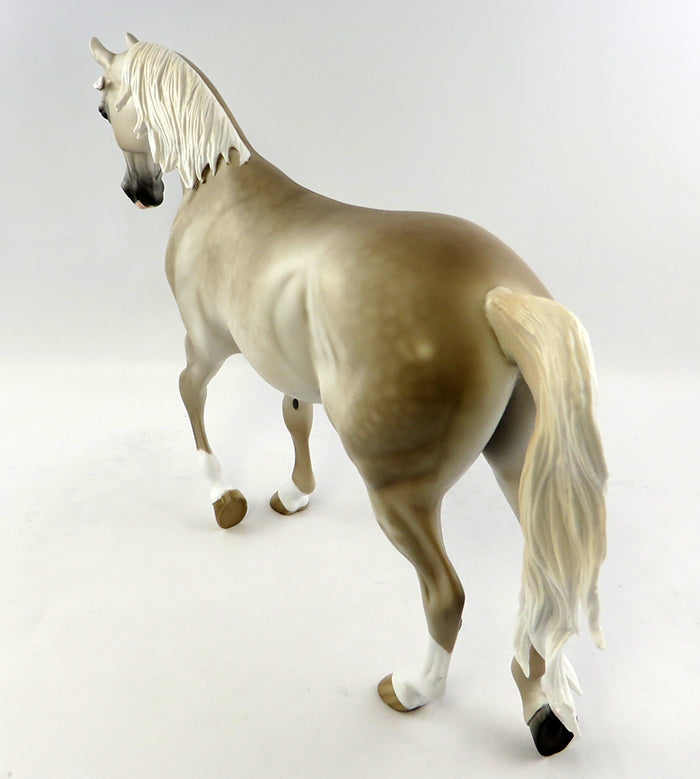 PICADILLY PETE-CHESTNUT GOING GREY THOROUGHBRED MODEL HORSE BY SHERYL LEISURE11/2/16