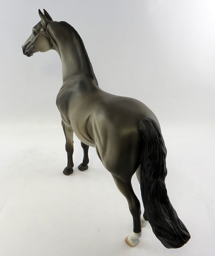 GONE GRAND-OOAK DAPPLE GRULLA MORGAN MODEL HORSE 11/4/16