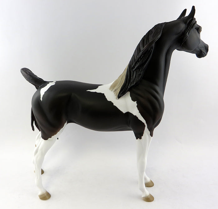 SATORIOUS~OOAK BLACK AND WHITE PAINT ARABIAN MODEL HORSE 11/4/16