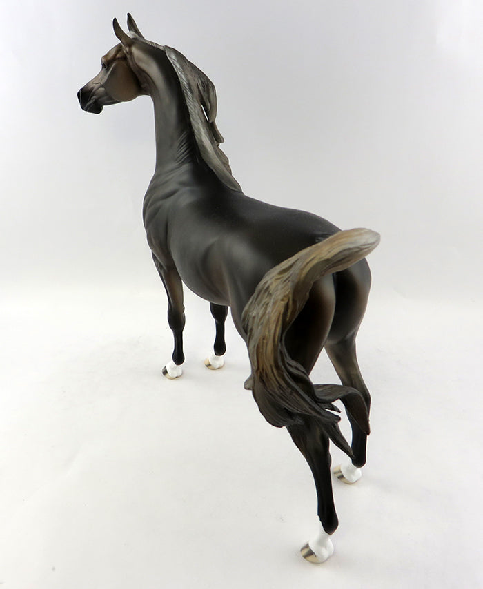 RESURRECTION-LE-4 LIVER CHESTNUT ARABIAN MODEL HORSE 11/4/16