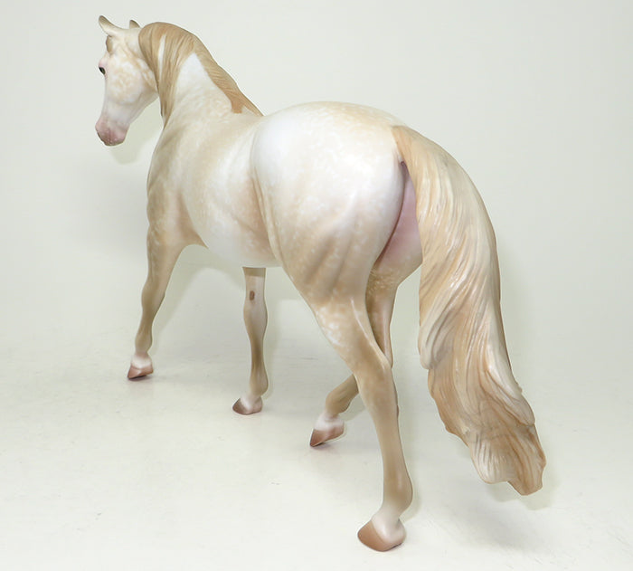 STRUDEL-OOAK CHAMPAGNE WESTERN PONY MODEL HORSE 5/20