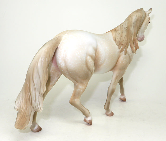 STRUDEL-OOAK CHAMPAGNE WESTERN PONY MODEL HORSE 5/20