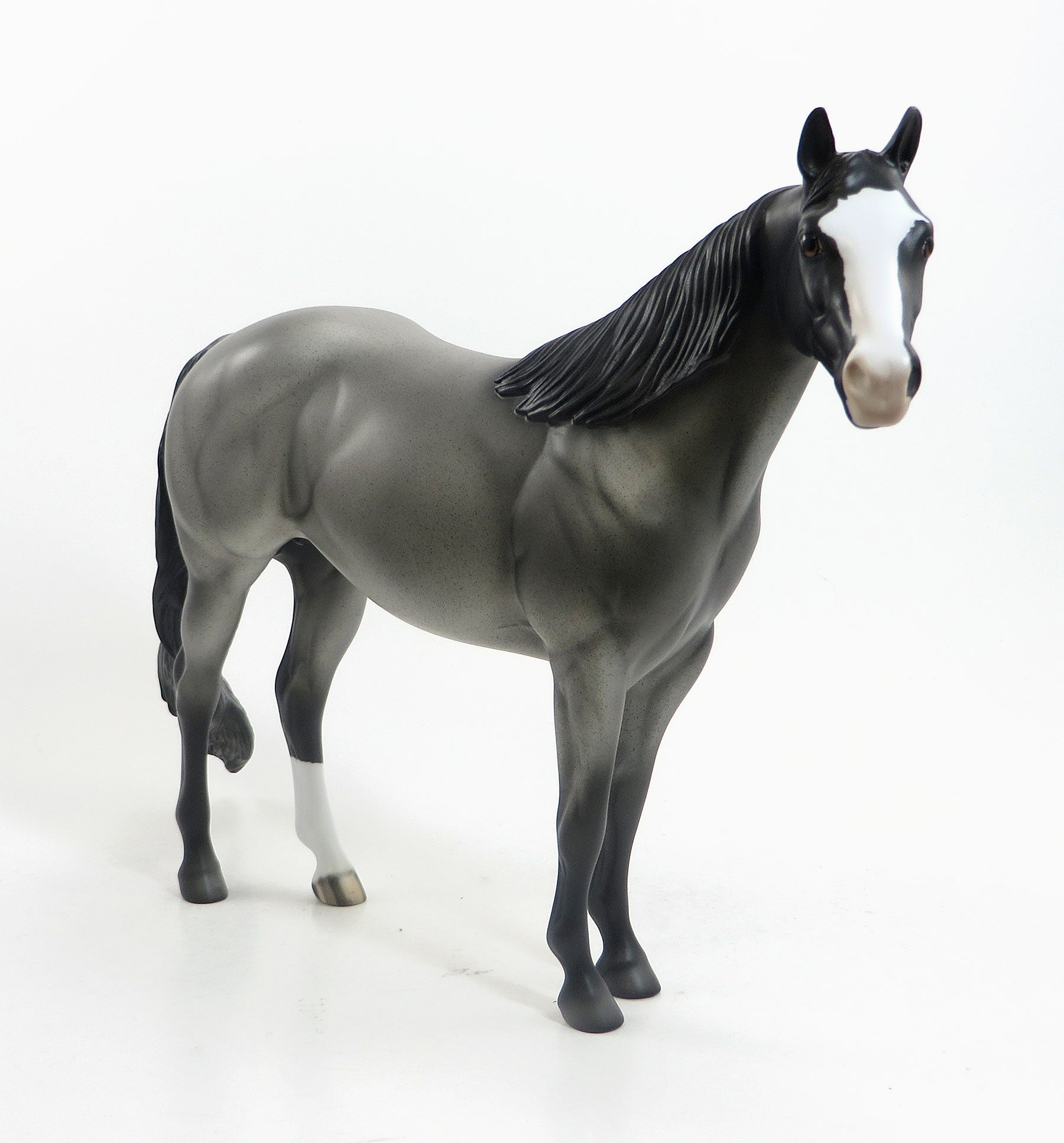 LITTLE BLUFF -  Blue Roan Model Stock Horse - LE7 - 5/15
