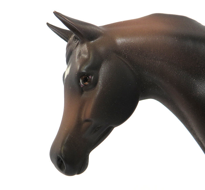 TINY HEART-OOAK CHESTNUT GOING GREY-ARABIAN MODEL HORSE 6/27