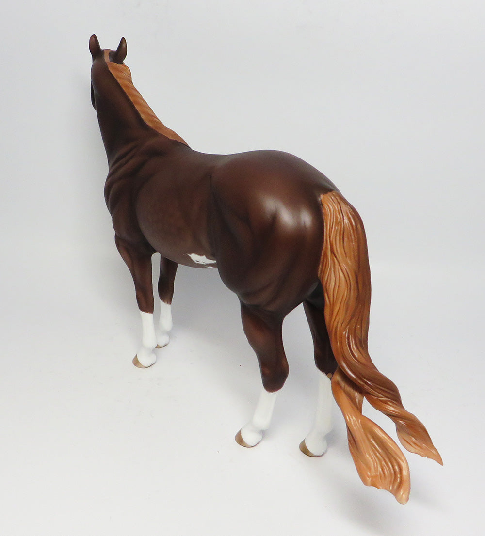 SLING SHOT~OOAK DAPPLE LIVER CHESTNUT ISH MODEL HORSE BY SHERYL LEISURE 4/12