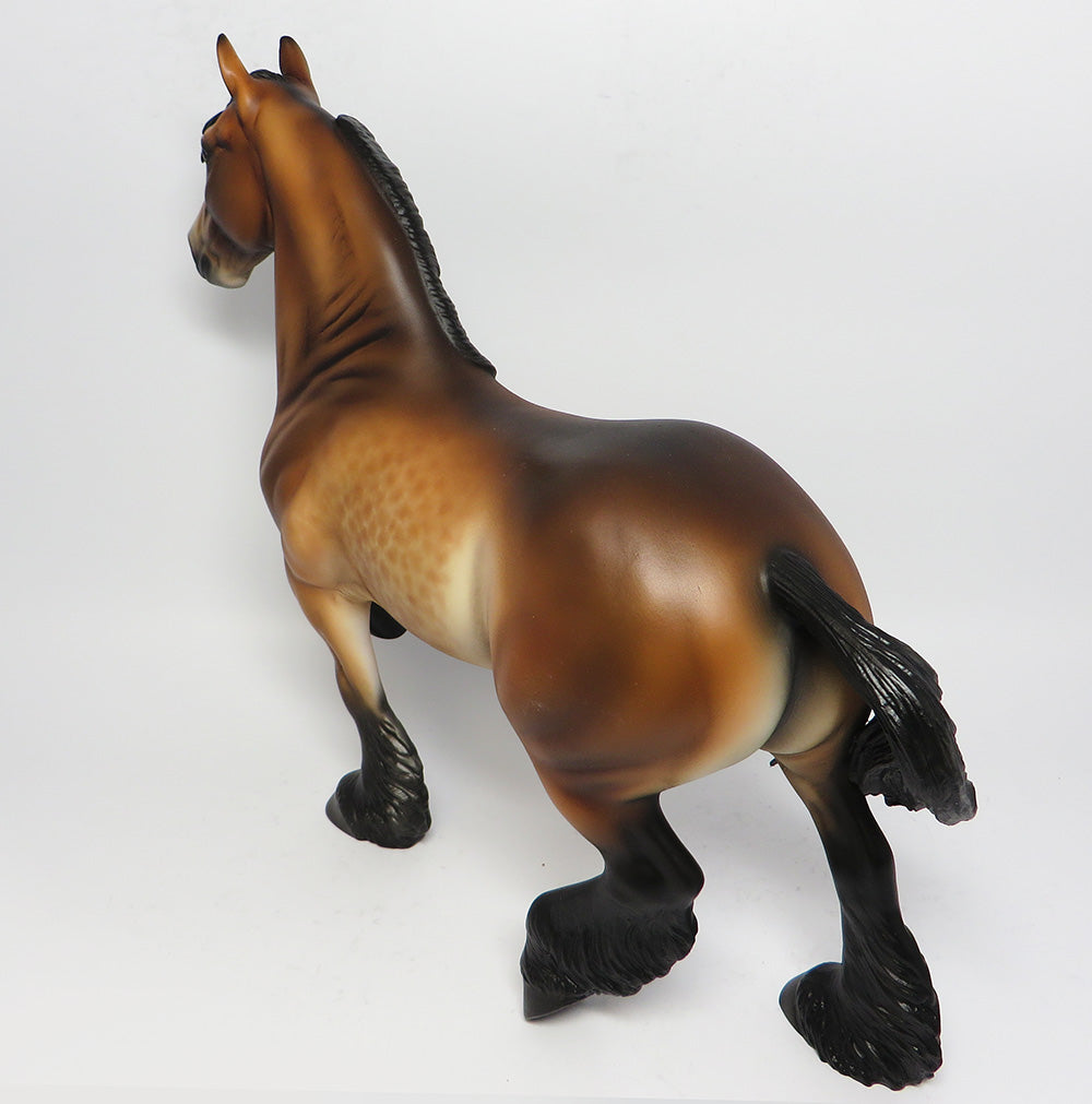 ICE T-OOAK REVERSE DAPPLE BAY TROTTING DRAFTER MODEL HORSE BY SHERYL LEISURE 4/12