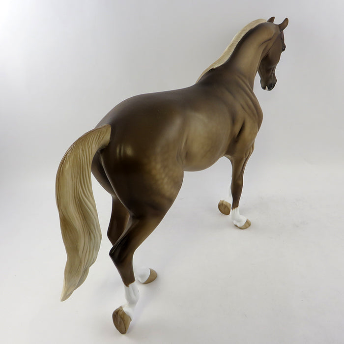 WHAT&#39;S TRENDING-OOAK DAPPLE CHESTNUT  THOROUGHBRED MODEL HORSE 11/11/16