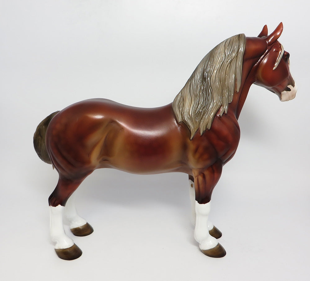 MARCELO~OOAK DAPPLE CHESTNUT STANDING DRAFTER MODEL HORSE 10/26/17