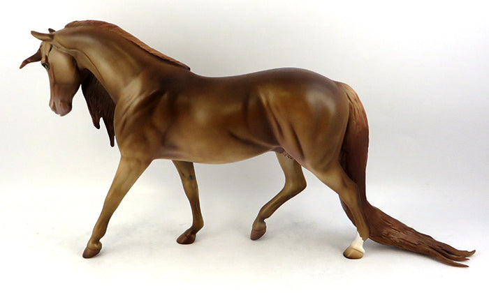 WILLOW-OOAK CHAMPAGNE LONG MANE AND PUDDLE TAIL MODEL HORSE 11/22/16