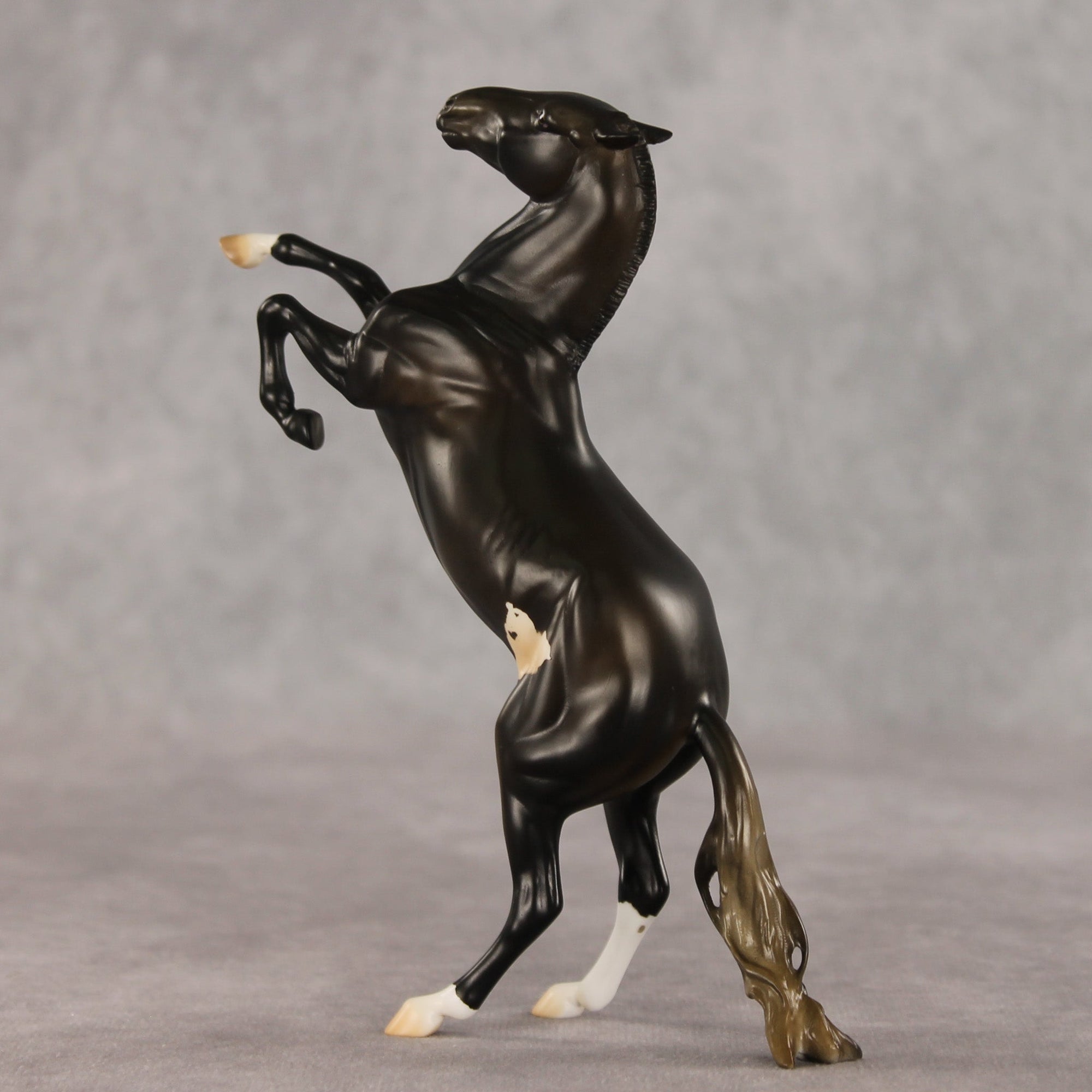 Kiss Me OOAK FCM Pebble Mustang by Anna Rieck VV26