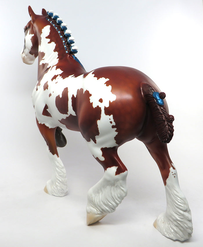 KNAVES OF HEARTS-LE-4-CHESTNUT PAINT TROTTING DRAFTER LE-4 MODEL HORSE EQ 2016 7/28