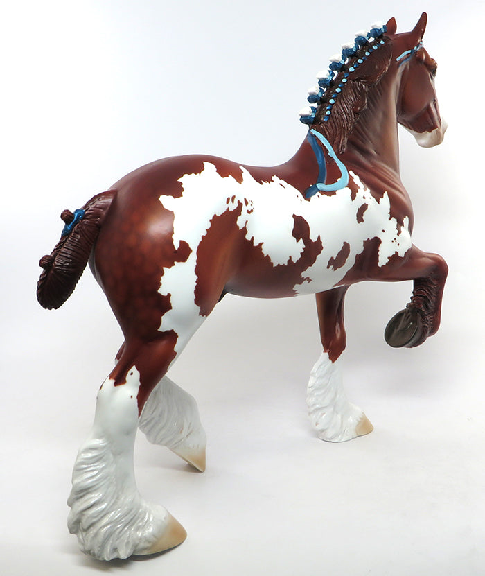 KNAVES OF HEARTS-LE-4-CHESTNUT PAINT TROTTING DRAFTER LE-4 MODEL HORSE EQ 2016 7/28